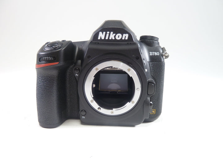 Nikon D780 Body Shutter Count 734!! Digital Cameras - Digital SLR Cameras Nikon 3006943
