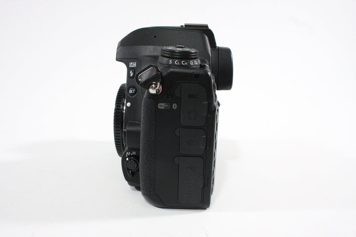 Nikon D780 Body with a Shutter Count of 9948 Digital Cameras - Digital SLR Cameras Nikon 3007238