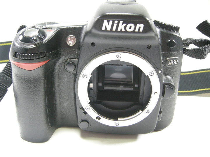 Nikon D80 10.2mp Digital SLR Body Only Shutter Ct. 123,041 Digital Cameras - Digital SLR Cameras Nikon 3019298
