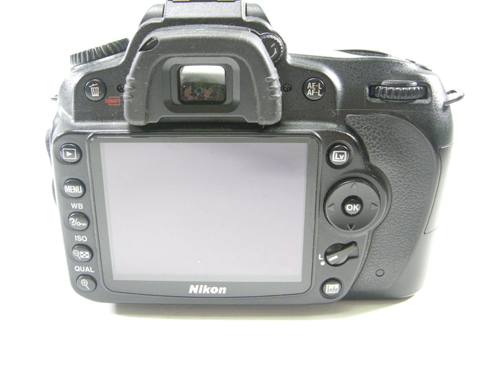 Nikon D90 12.3mp Digital SLR Body Only (Parts) Digital Cameras - Digital SLR Cameras Nikon 3251164