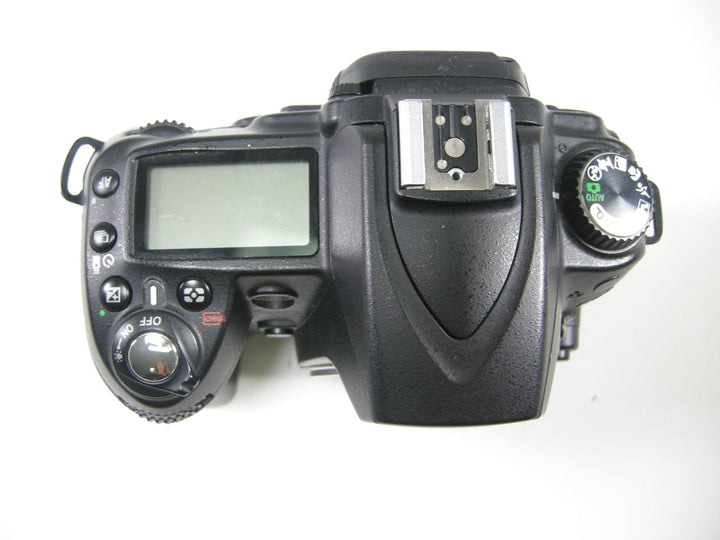 Nikon D90 12.3mp Digital SLR Body Only (Parts) Digital Cameras - Digital SLR Cameras Nikon 3251164