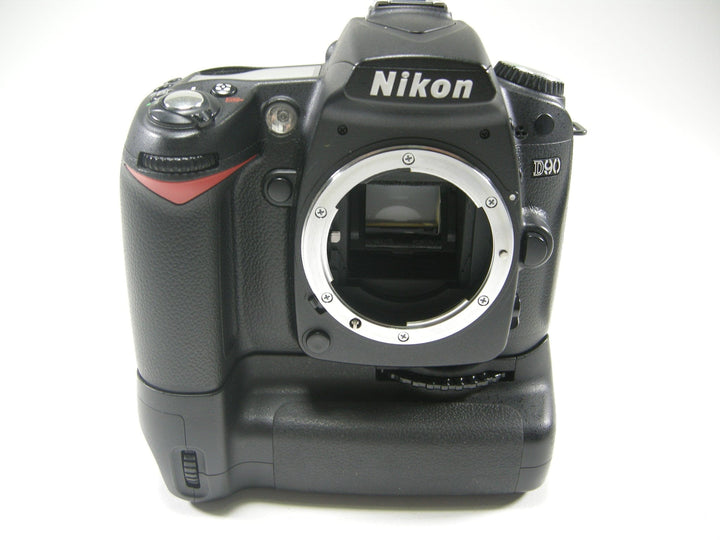 Nikon D90 12.3mp Digital SLR Body Only S/C 21,804 Digital Cameras - Digital SLR Cameras Nikon 3030766