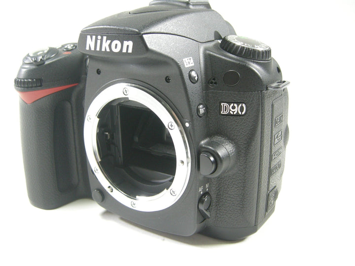 Nikon D90 12.3mp Digital SLR Body Only S/C 9,056 Digital Cameras - Digital SLR Cameras Nikon 3234920