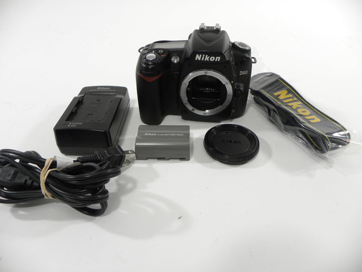 Nikon D90 12.3mp Digital SLR Body Only Shutter Ct. 15,451 Digital Cameras - Digital SLR Cameras Nikon 3532447