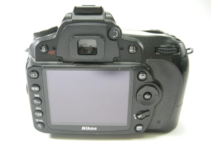 Nikon D90 Digital SLR Body only (parts) Digital Cameras - Digital SLR Cameras Nikon 3481783