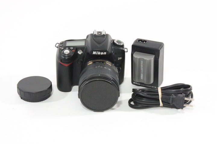 Nikon D90 DSLR Kit w/DX 18-70mm AF-S F3.5-4.5 G ED - Shutter Count 13889 Digital Cameras - Digital SLR Cameras Nikon 3177664