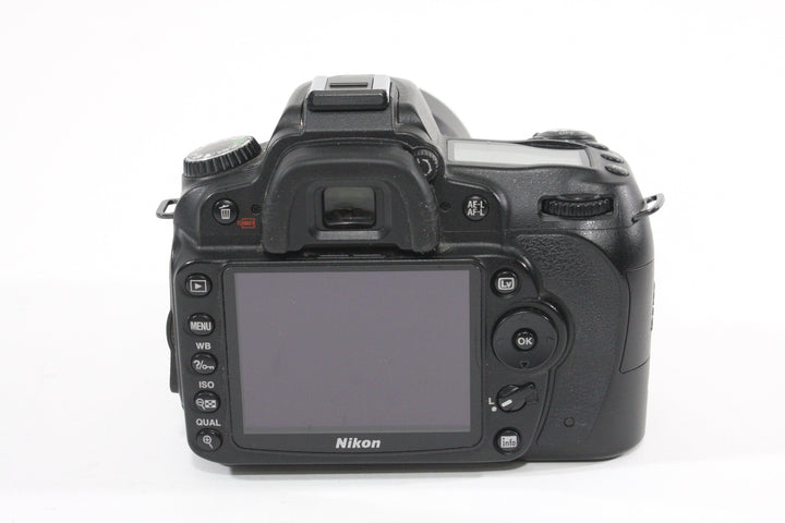 Nikon D90 with AF-S DX 18-55mm F3.5-5.6 G VR II  - Shutter Count 16846 Digital Cameras - Digital SLR Cameras Nikon 3333033