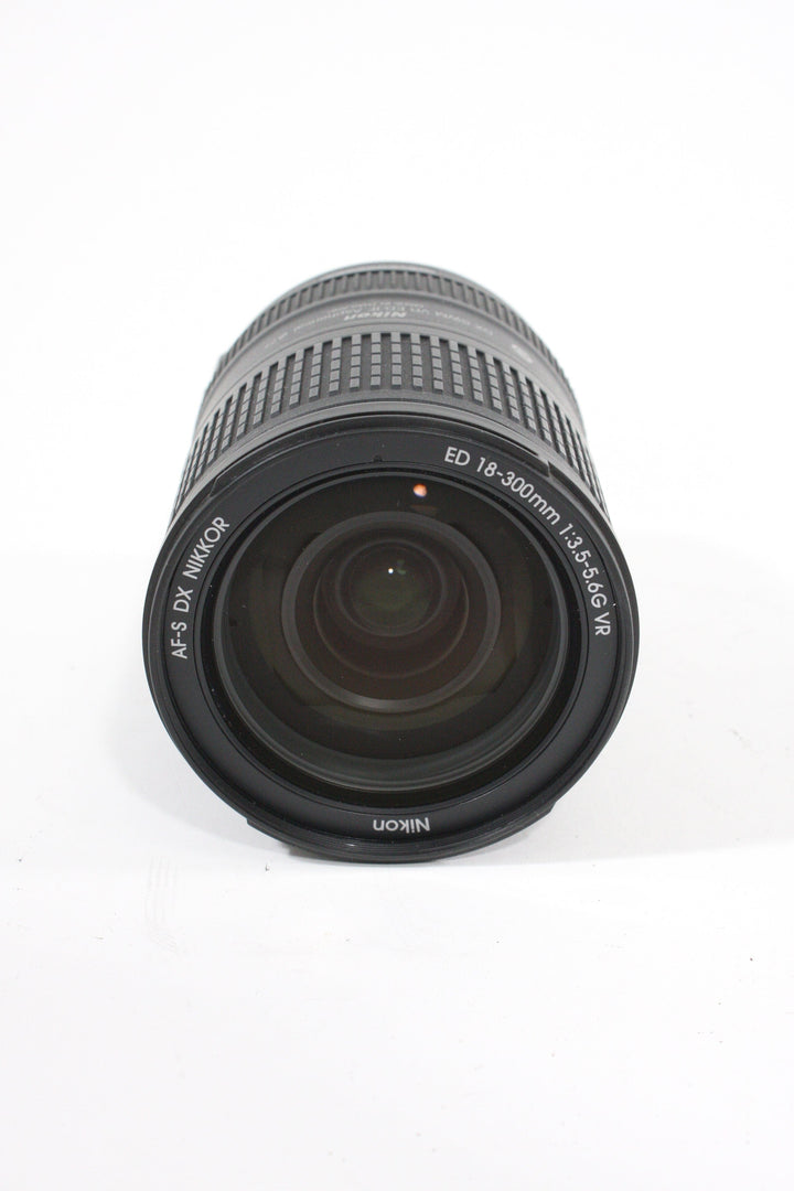 Nikon DX AF-S 18-300mm F3.5-5.6 G  ED Lenses Small Format - Nikon AF Mount Lenses - Nikon AF DX Lens Nikon US76005904