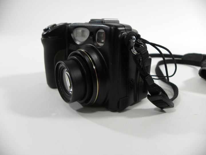 Nikon E5400 5.0mp Digital Camera Digital Cameras - Digital Point and Shoot Cameras Nikon 3015287