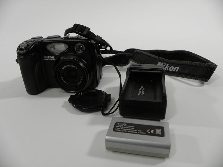 Nikon E5400 5.0mp Digital Camera Digital Cameras - Digital Point and Shoot Cameras Nikon 3015287