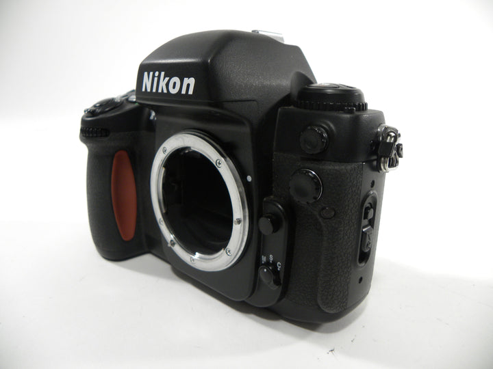 Nikon F 100 35mm SLR film camera Body only 35mm Film Cameras - 35mm SLR Cameras Nikon US2178463