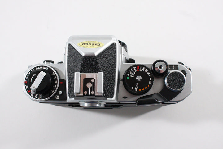 Nikon FE2 Chrome 35mm Film Cameras - 35mm SLR Cameras Nikon 2052588