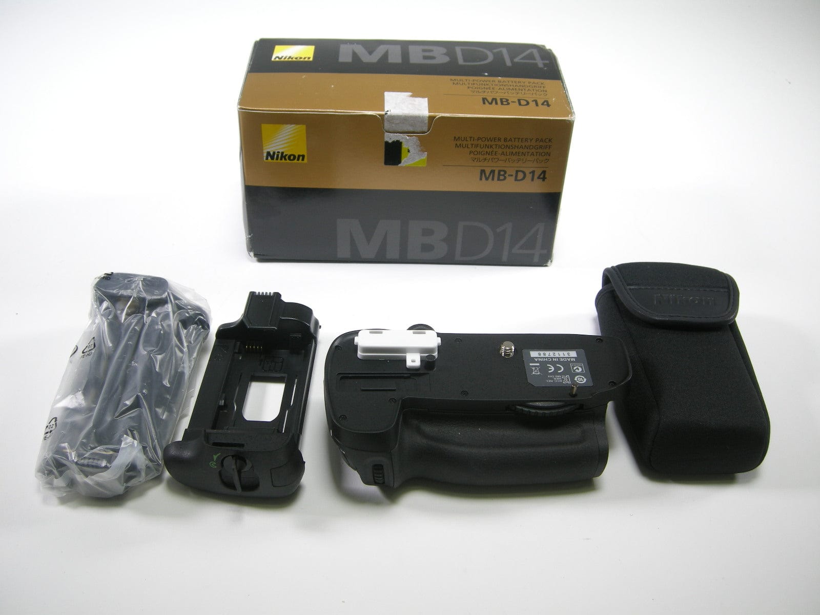 Nikon MB-D14 Battery pack – Camera Exchange