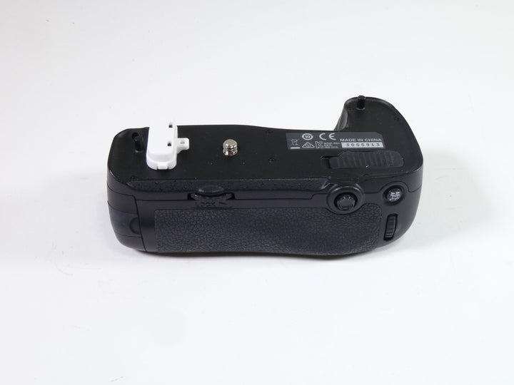 Nikon MB-D16 Battery Grip (for D750) Grips, Brackets and Winders Nikon 3055913