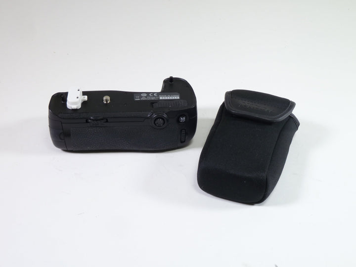 Nikon MB-D16 Battery Grip (for D750) Grips, Brackets and Winders Nikon 3055913