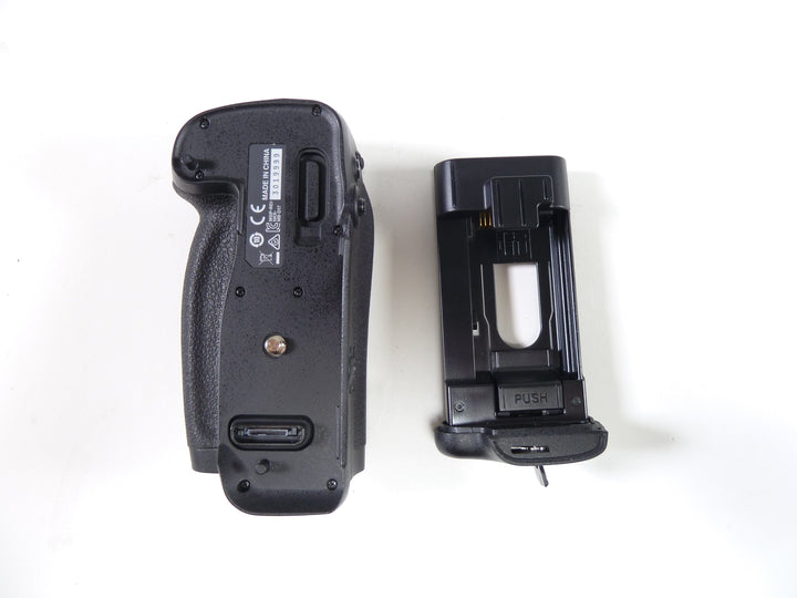 Nikon MB-D17 Grip For D500 Grips, Brackets and Winders Nikon 6019999