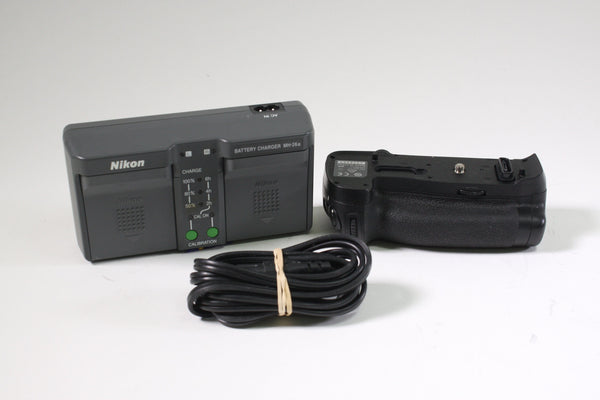 Nikon MB-D18 Multi Power Battery Pack/Grip w/MH-25a Battery Charger Grips, Brackets and Winders Nikon 4048007