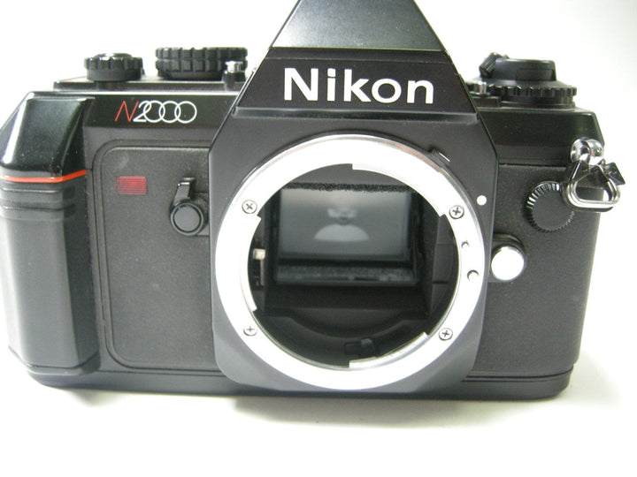 Nikon N2000 35mm SLR Film Camera body only 35mm Film Cameras - 35mm SLR Cameras Nikon 2143287