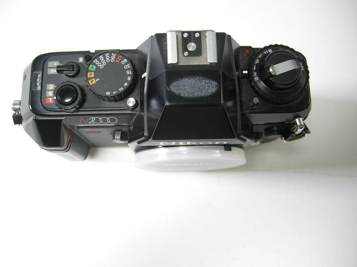 Nikon N2000 35mm SLR Film Camera body only 35mm Film Cameras - 35mm SLR Cameras Nikon 2143287