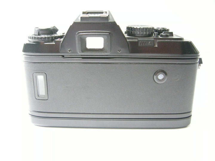 Nikon N2000 35mm SLR Film Camera body only 35mm Film Cameras - 35mm SLR Cameras Nikon 2143287