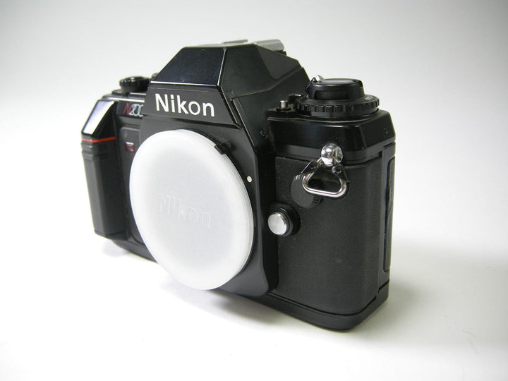 Nikon N2000 35mm SLR Film Camera body only 35mm Film Cameras - 35mm SLR Cameras Nikon 2143287