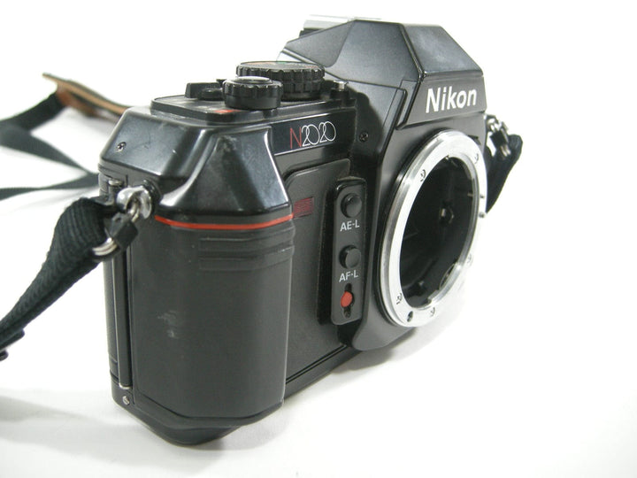 Nikon N2020 35mm SLR Camera Body Only 35mm Film Cameras - 35mm SLR Cameras Nikon 5178362