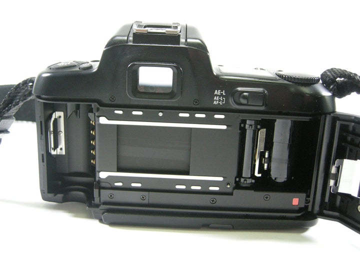 Nikon N6006 35mm SLR camera body only 35mm Film Cameras - 35mm SLR Cameras Nikon 2562984