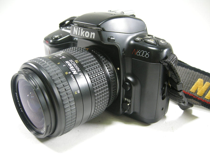 Nikon N6006 35mm SLR w/AF Nikkor 28-70 f3.5-4.5 35mm Film Cameras - 35mm SLR Cameras Nikon 2296891