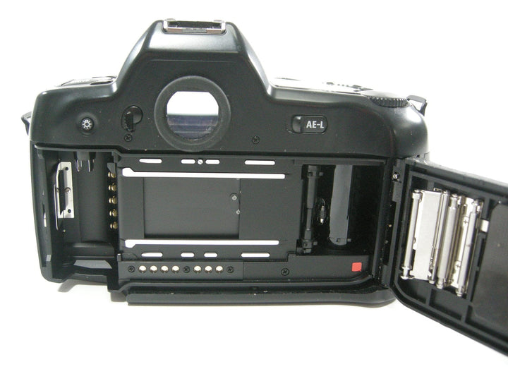 Nikon N90 35mm SLR film camera body only 35mm Film Cameras - 35mm SLR Cameras Nikon 2137332