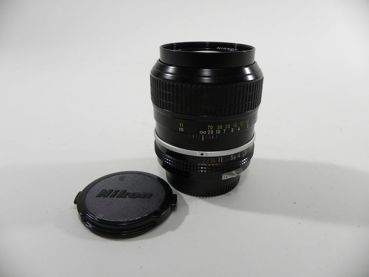 Nikon Nikkor 105mm f2.5 Ai Lenses Small Format - Nikon F Mount Lenses Manual Focus Nikon 723813