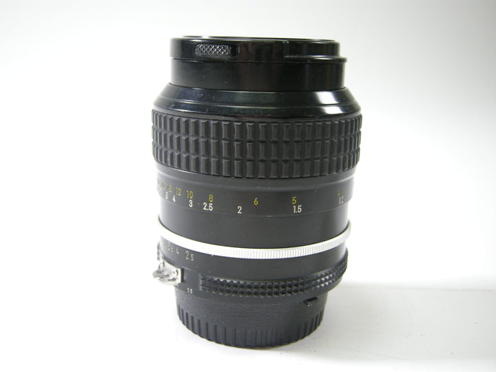 Nikon Nikkor 105mm f2.5 lens Lenses Small Format - Nikon F Mount Lenses Manual Focus Nikon 809522