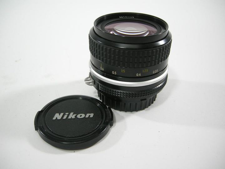 Nikon Nikkor 28mm f3.5 Ai Lenses Small Format - Nikon F Mount Lenses Manual Focus Nikon 1948975