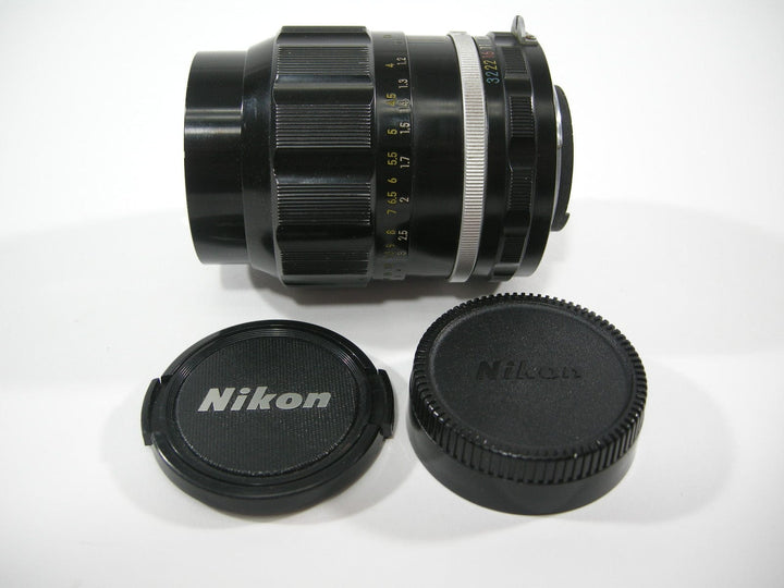 Nikon Nikkor-P.C. Auto 105mm f2.5 Lenses Small Format - Nikon AF Mount Lenses Nikon 563457