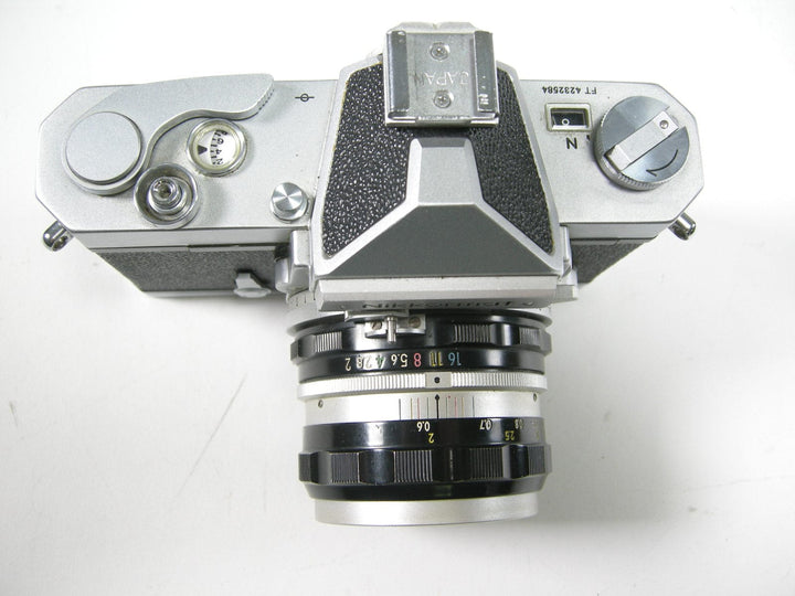 Nikon Nikkormat 35mm SLR w/Nikkor-H 50mm f2 Auto 35mm Film Cameras - 35mm SLR Cameras Nikkormat 4232584