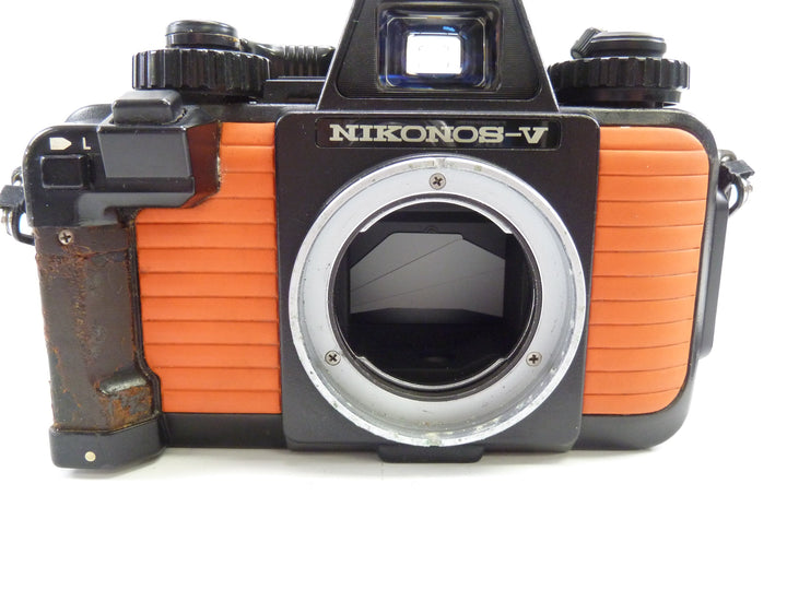 Nikon Nikonos V Camera Body 35mm Film Cameras - 35mm Specialty Cameras Nikonos 2202425