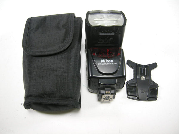 Nikon SB-700 Speedlight Shoe Mount Flash Flash Units and Accessories - Shoe Mount Flash Units Nikon 2754797