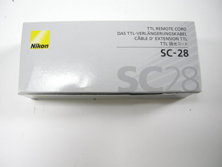 Nikon SC-28 TTL Remote Cord Remote Controls and Cables - Wired Camera Remotes Nikon SC28U1