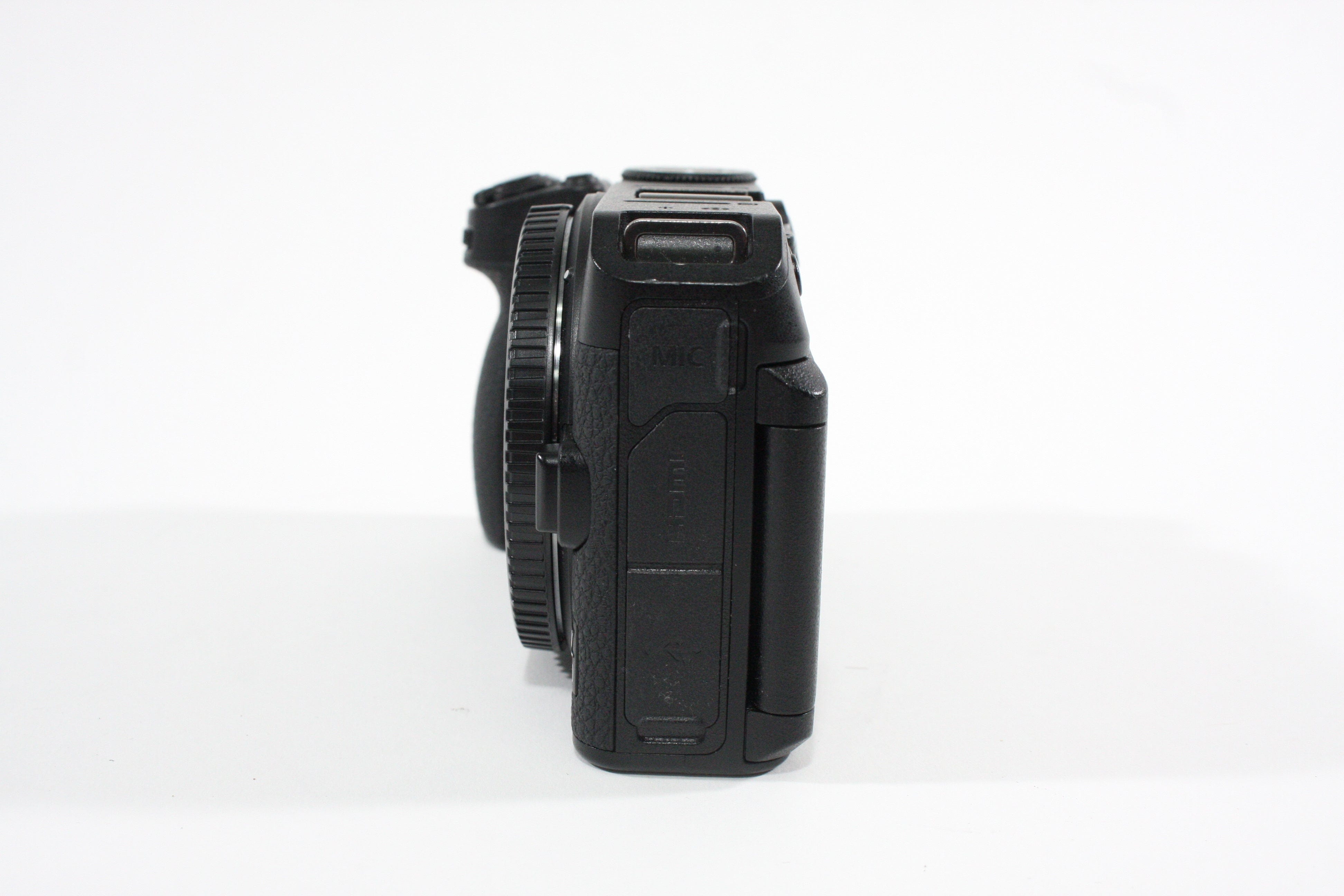 Nikon Z30 Body Shutter Count 2560 – Camera Exchange