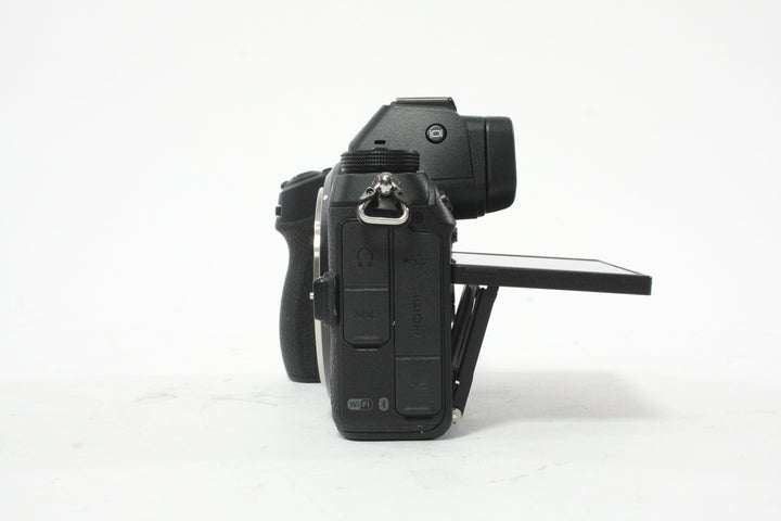 Nikon Z6 Mirrorless  Digital Camera Body with Shutter Count 202 Digital Cameras - Digital Mirrorless Cameras Nikon 3018678