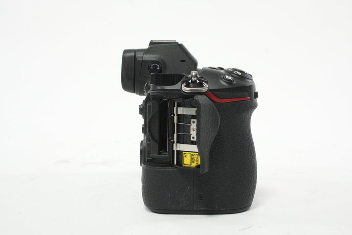 Nikon Z6 Mirrorless  Digital Camera Body with Shutter Count 202 Digital Cameras - Digital Mirrorless Cameras Nikon 3018678