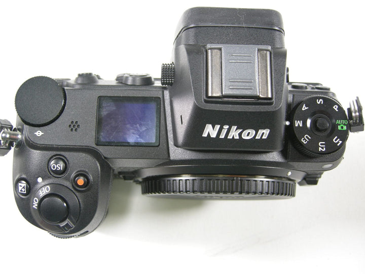 Nikon Z7 45.7mp Mirrorless Digital Camera Body Only Shutter Ct. 3,463 Digital Cameras - Digital Mirrorless Cameras Nikon 3015176