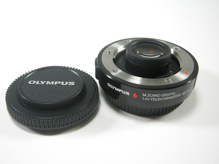 Olympus MC-14 M. Zuiko Digital 1.4x Teleconverter Lens Adapters and Extenders Olympus AC6A05479