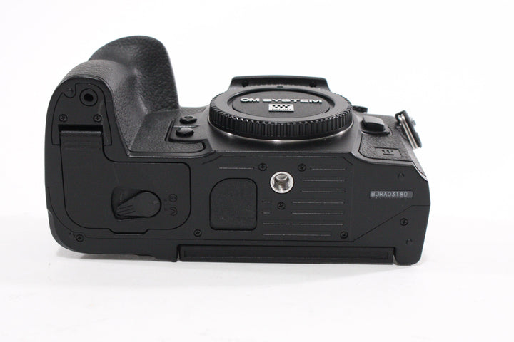 Olympus OM-1 Mark  II Body Shutter Count 665 Digital Cameras - Digital Mirrorless Cameras Olympus BJRA03180