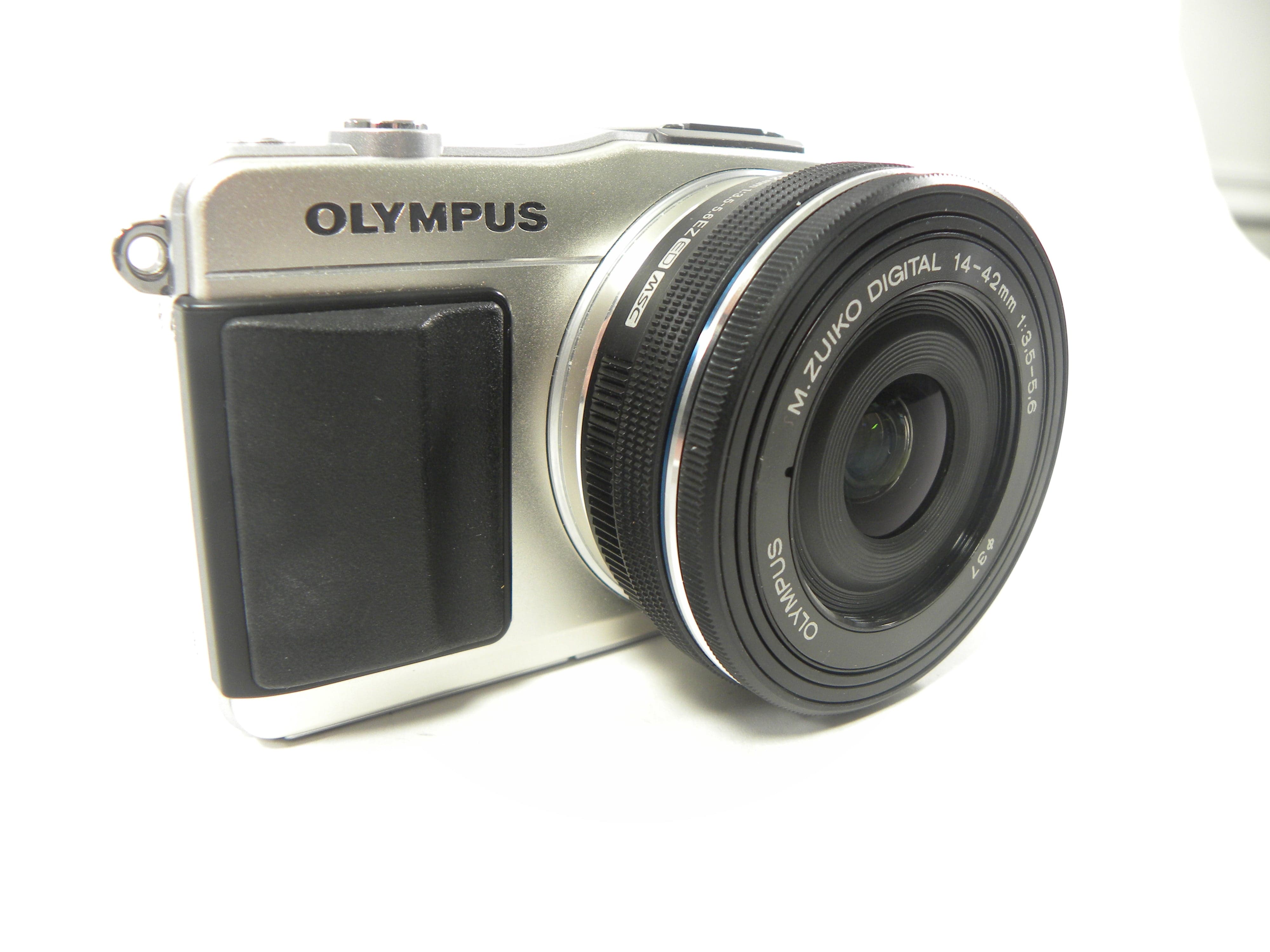 Olympus Pen Mini E-PM2 16.5mp Digital Mirrorless w/M. Zuiko 14