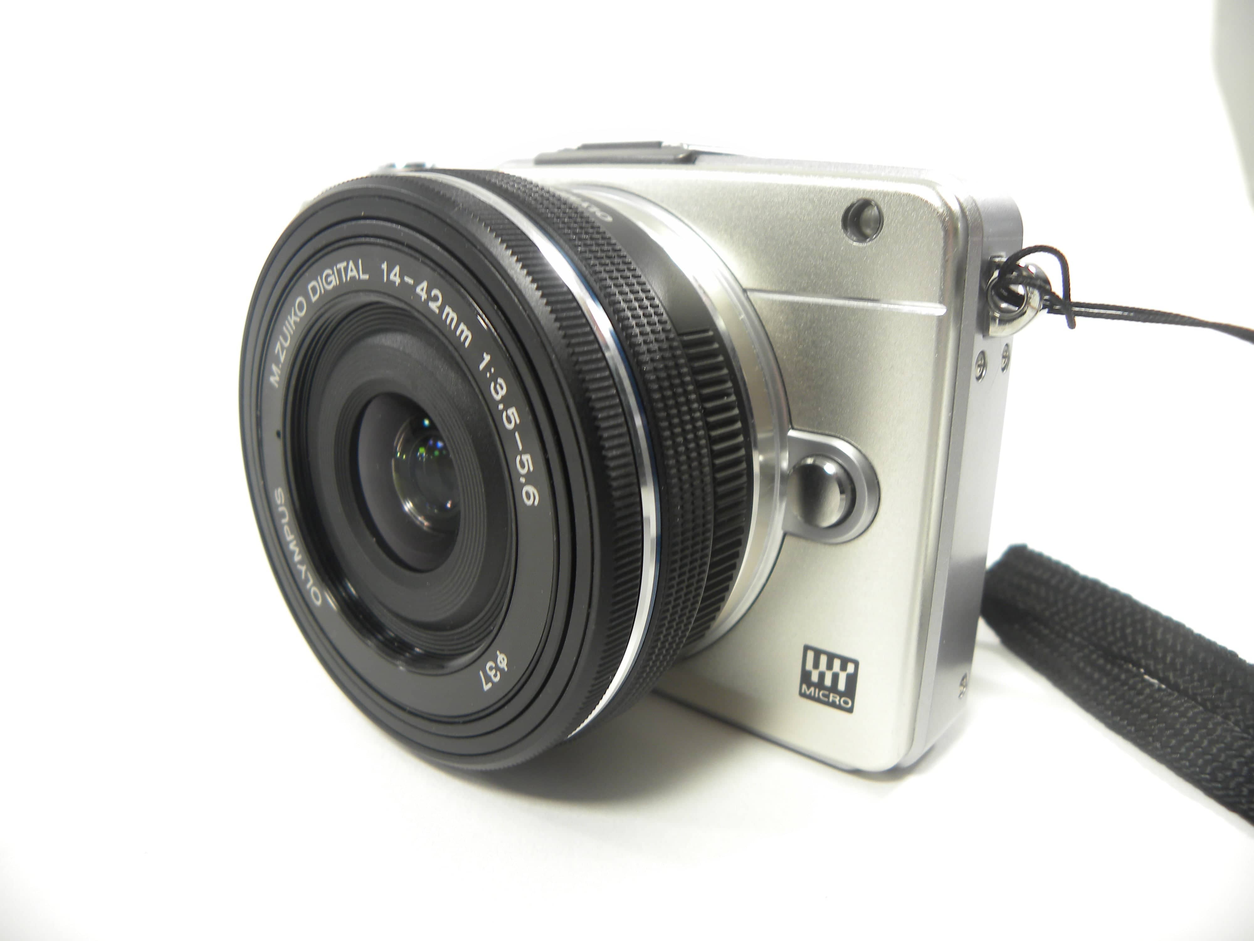 Olympus Pen Mini E-PM2 16.5mp Digital Mirrorless w/M. Zuiko 14