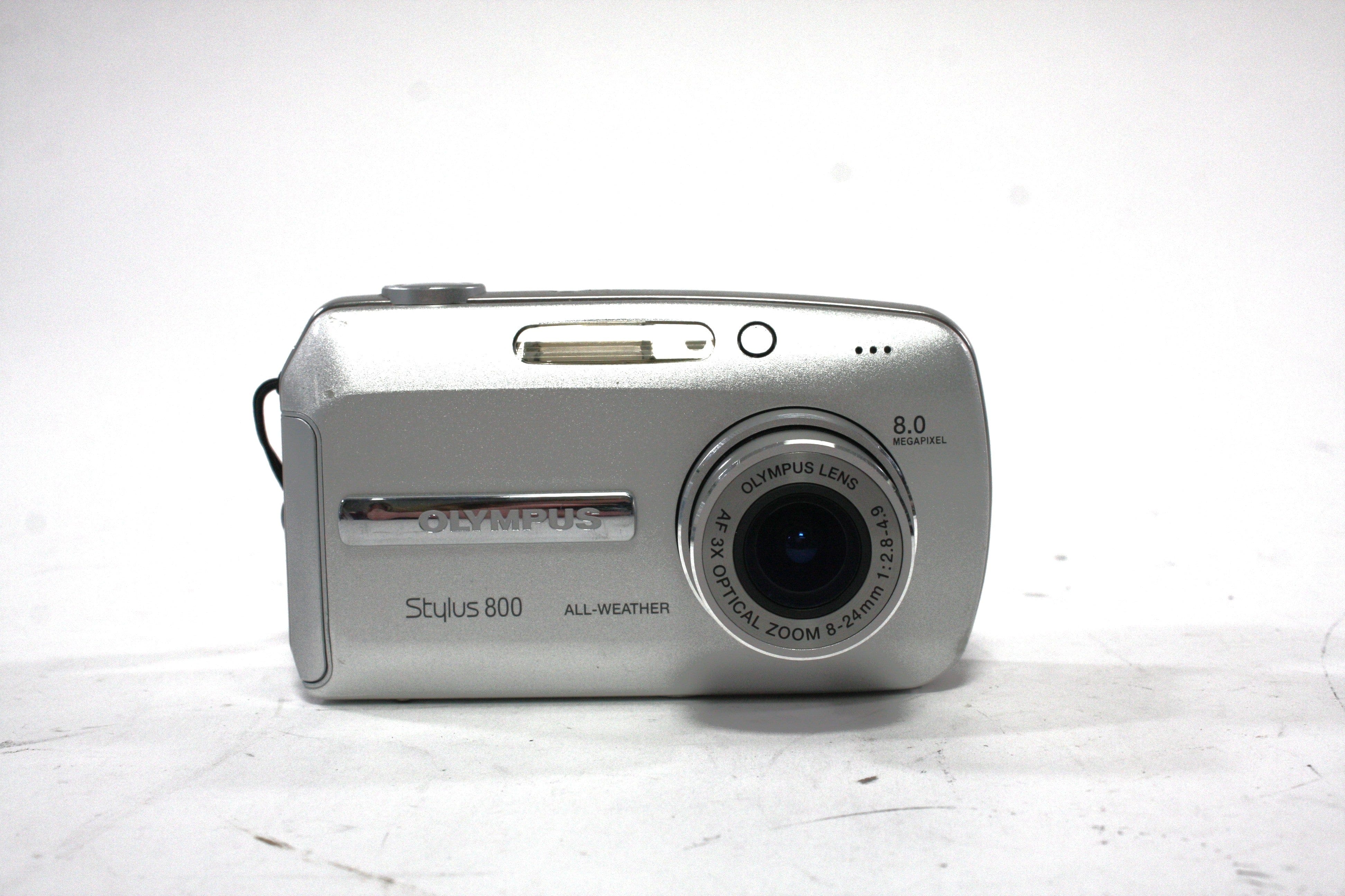 【美品】OLYMPUS μ DIGITAL 800 ALL-WEATHER Olympus Stylus 800 Digital 8.0MP Digital Camera - Silver for sale