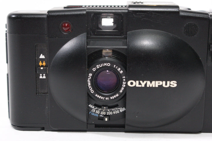 Olympus XA2 with A11 Flash (Flash does not work) 35mm Film Cameras - 35mm Point and Shoot Cameras Olympus 090324116