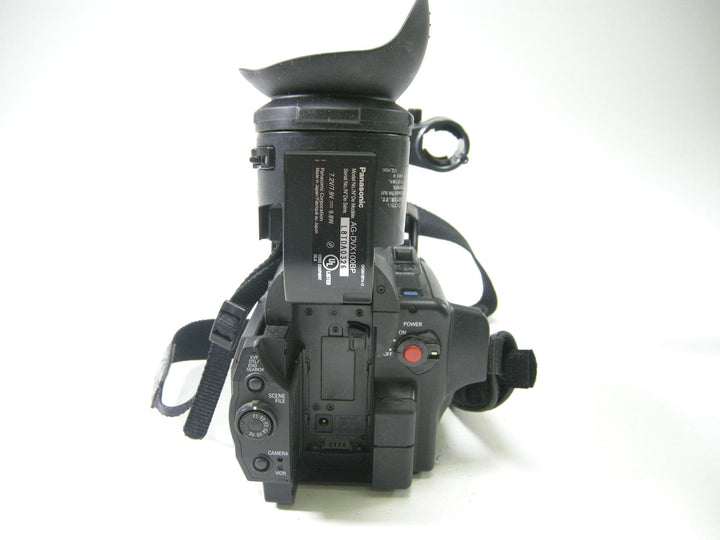 Panasonic AG-DVX100B 3CCD 24p Mini-DV Cinema Camcorder B&H