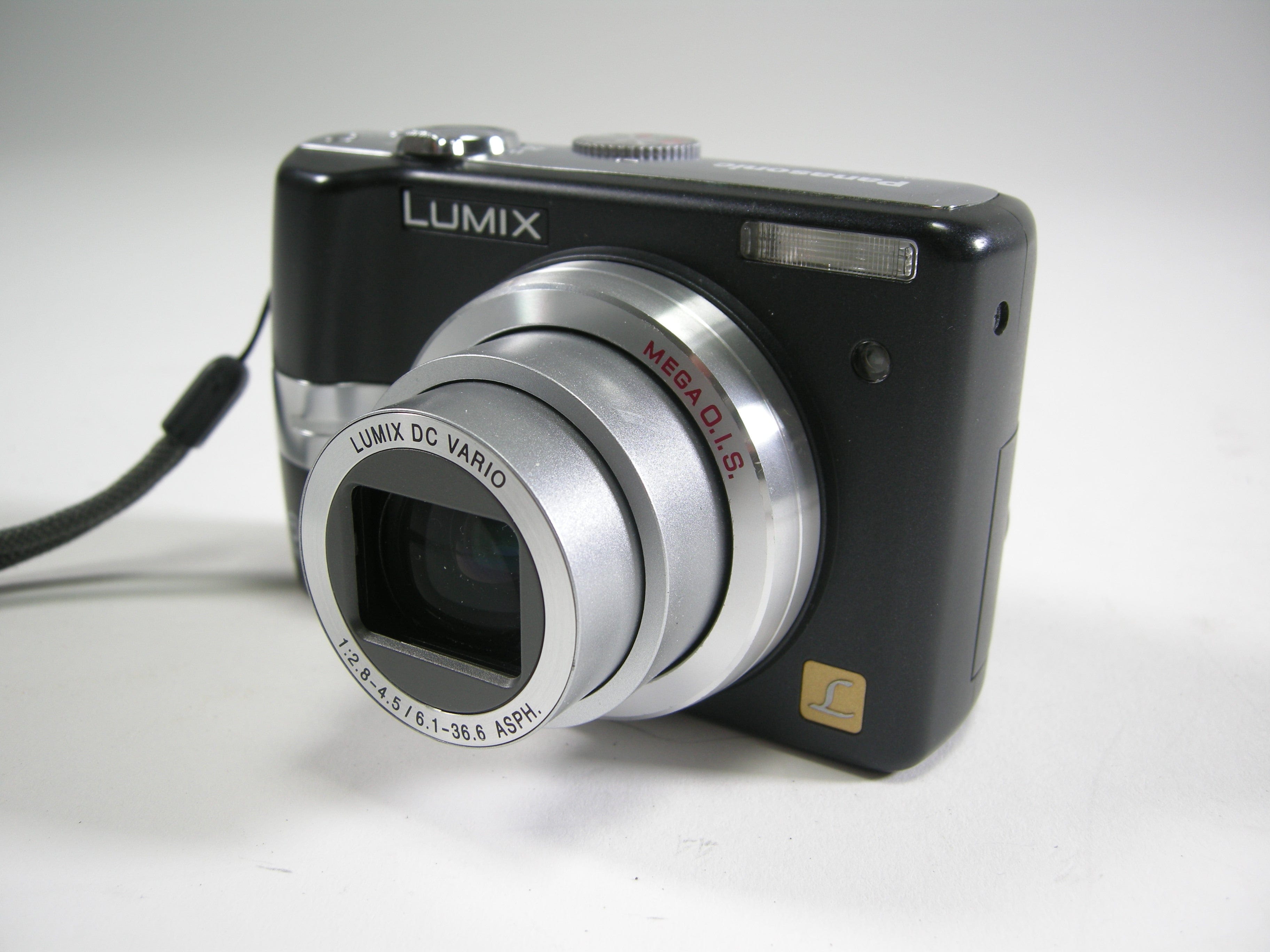 Panasonic LUMIX DMC-LZ7 Black Digital Camera - selling 7.2MP