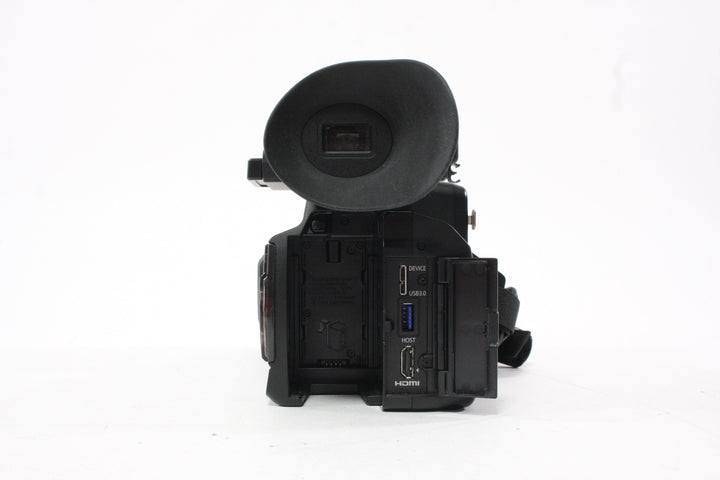 Panasonic HC-X1000 Camcorder with 155 hrs of usage. Video Equipment - Video Camera Panasonic CG7HD001156